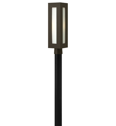 Hinkley Lighting - Dorian Incandescent Outdoor Post Mount