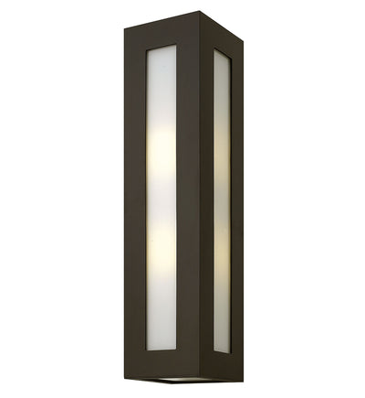 Hinkley Lighting - Dorian 24.25" Outdoor Wall Sconce