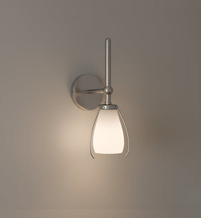 Quoizel - VIV8606BN - Vivienne 14.5-inch Wall Sconce